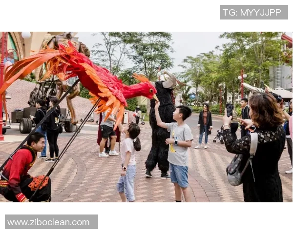 栩栩如生的足球球星木偶形象展现运动与艺术的独特融合